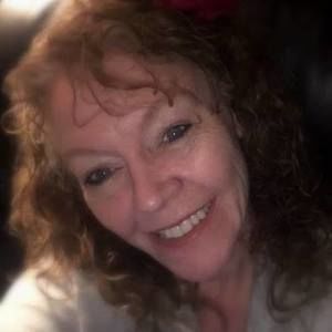 Meet your Posher, Lois